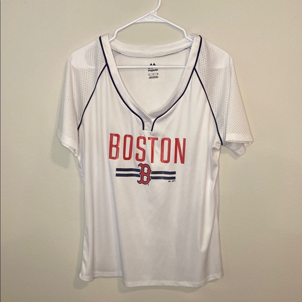 Boston White Sox V-Neck Women's Top size XL
